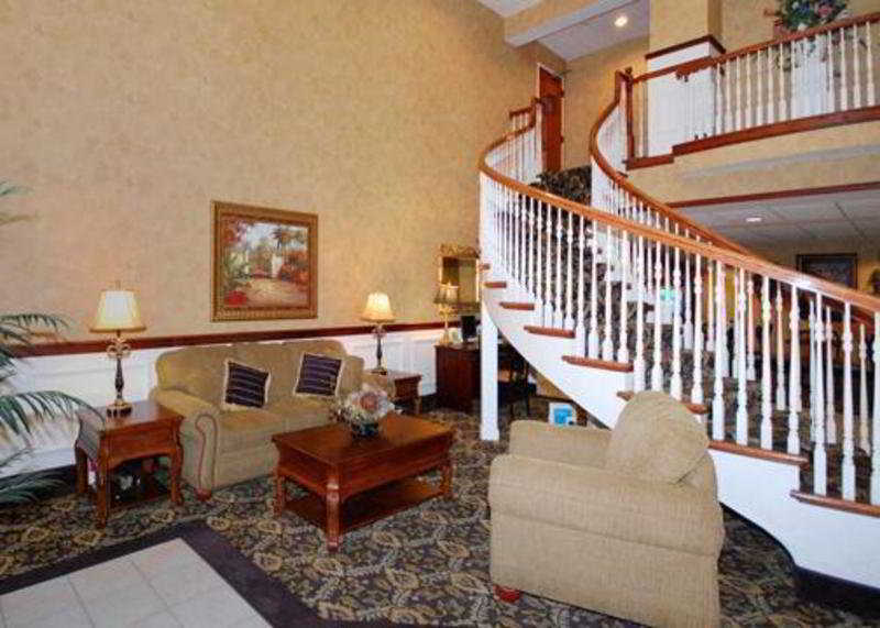 Comfort Suites Airport Columbus Interior photo